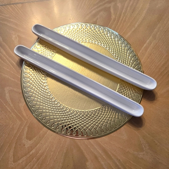 Lovely White, Porcelain Olive Trays - Picture 4 of 8